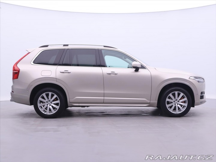 Volvo XC90 2,0 D5 165kW AWD CZ Momen 2015