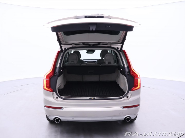 Volvo XC90 2,0 D5 165kW AWD CZ Momen 2015