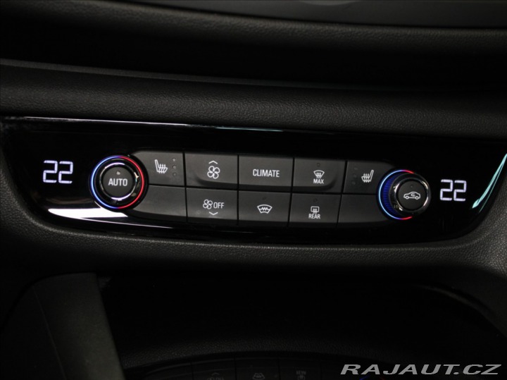 Opel Insignia 1,5 Turbo 121kW Akční CEN 2017