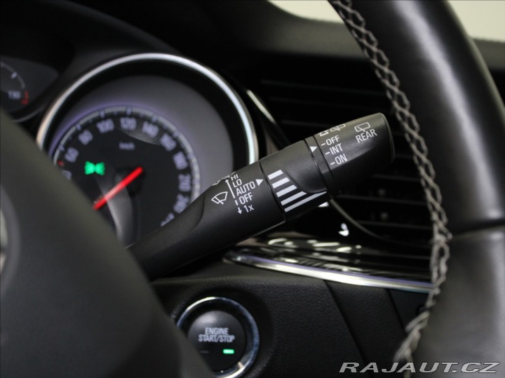 Opel Insignia 1,5 Turbo 121kW Akční CEN 2017