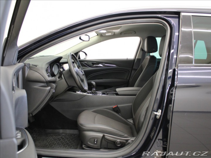 Opel Insignia 1,5 Turbo 121kW Akční CEN 2017