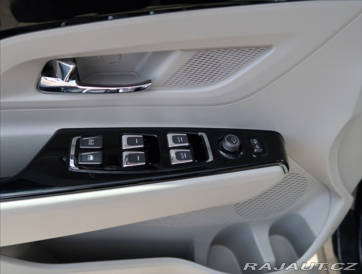 SsangYong Korando 1,5 T-GDi ČR 4x4 1 MAJITE 2021