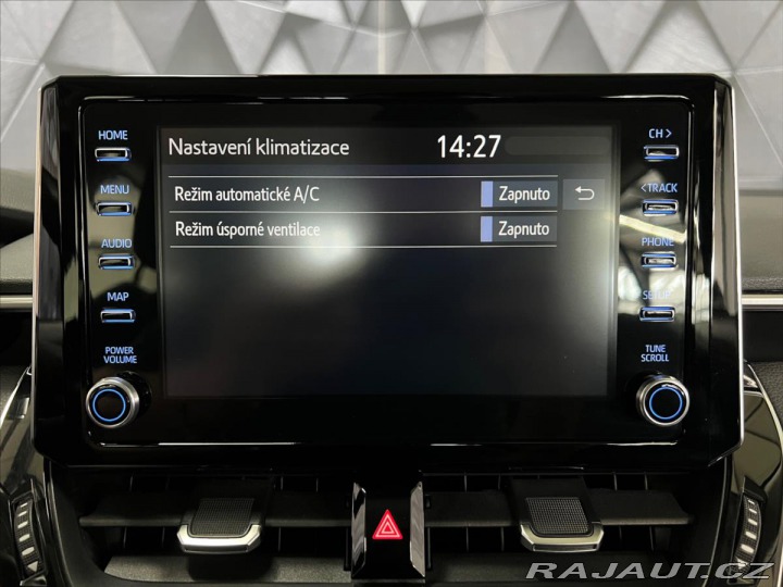Toyota Corolla 1,8 HYBRID e-CVT COMFORT, 2022