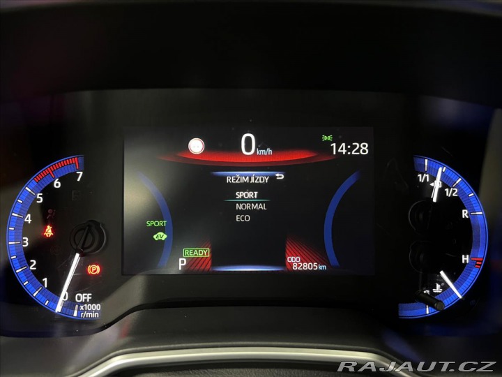 Toyota Corolla 1,8 HYBRID e-CVT COMFORT, 2022