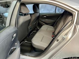 Toyota Corolla 1,8 HYBRID e-CVT COMFORT, 2022