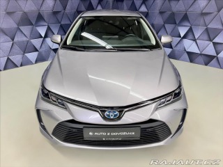 Toyota Corolla 1,8 HYBRID e-CVT COMFORT, 2022