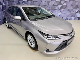 Toyota Corolla 1,8 HYBRID e-CVT COMFORT, 2022