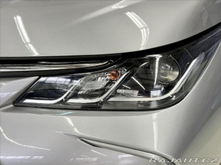 Toyota Corolla 1,8 HYBRID e-CVT COMFORT, 2022
