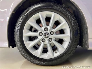 Toyota Corolla 1,8 HYBRID e-CVT COMFORT, 2022