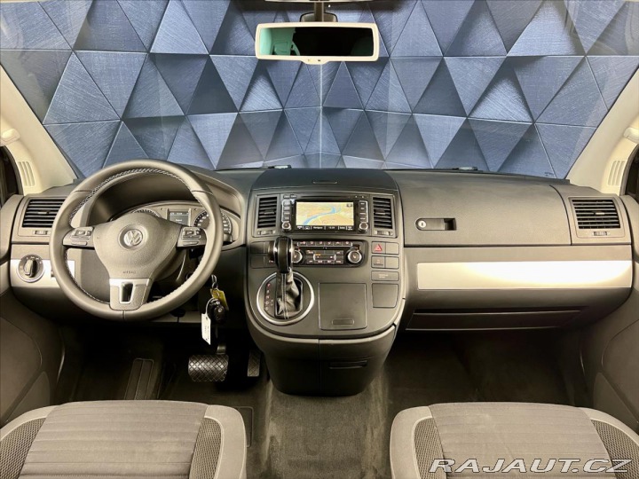Volkswagen Multivan 2,0 TDI DSG 4MOTION CUP, 2013