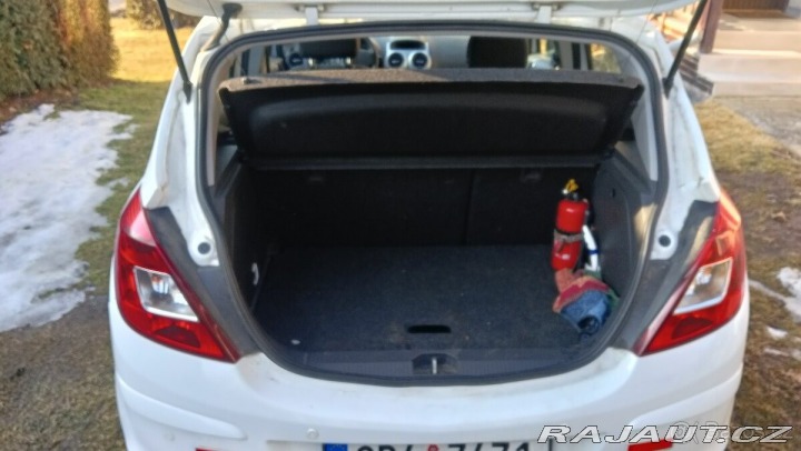 Opel Corsa 1,4   r.v. 2012, 96 000 k 2012