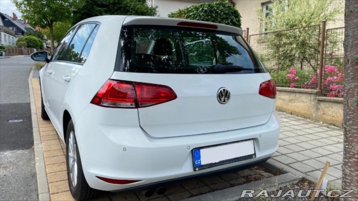 Volkswagen Golf 1,4 TSI, 90 kW, r.v. 11 1800