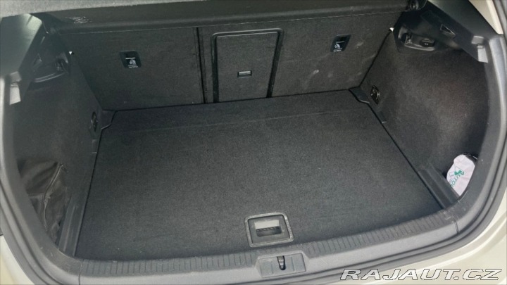 Volkswagen Golf 1,4 TSI, 90 kW, r.v. 11 1800