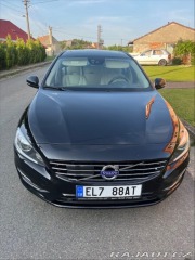 Volvo V60 2,4   D6 AWD 158 kW PLUG- 2014