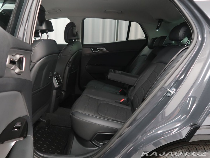 Kia Sportage TOP 4x4 - K odberu IHNED 2025
