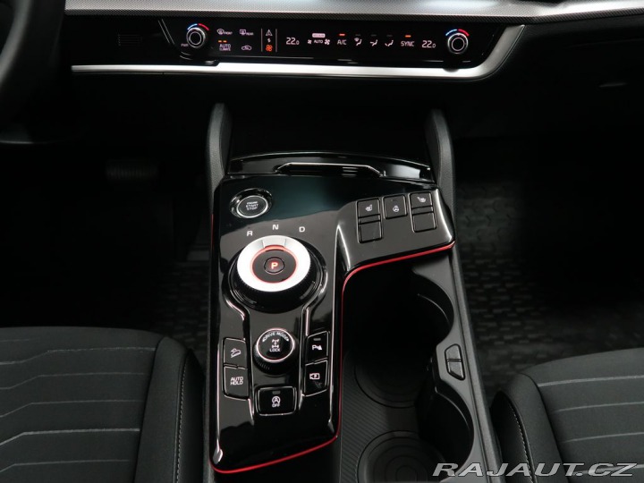 Kia Sportage TOP 4x4 - K odberu IHNED 2025