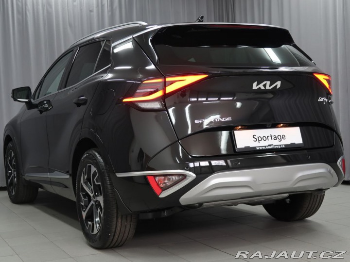 Kia Sportage TOP 4x4 - K odberu IHNED 2025