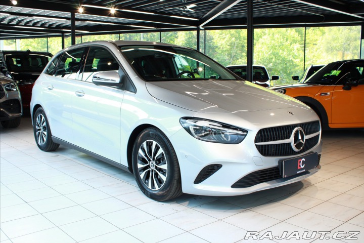 Mercedes-Benz B 180 MBUX / 1000km / DPH / 2024