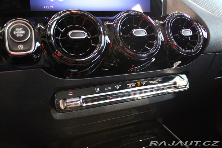 Mercedes-Benz B 180 MBUX / 18 2024