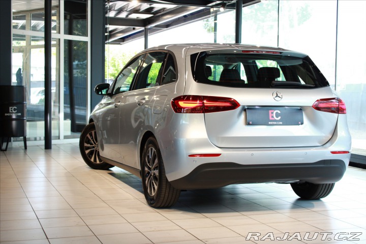 Mercedes-Benz B 180 MBUX / 18 2024