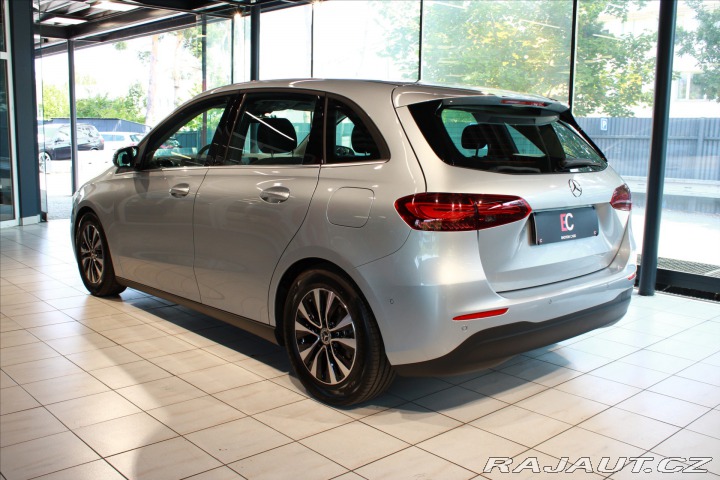 Mercedes-Benz B 180 MBUX / 18 2024