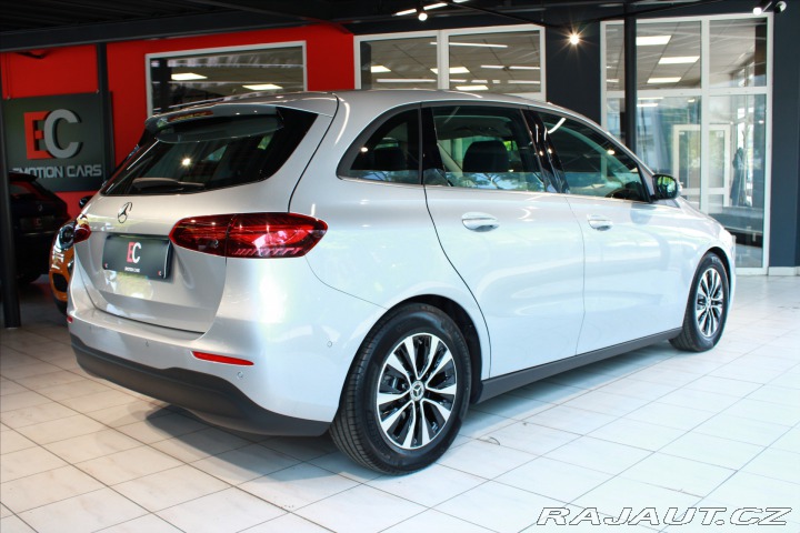 Mercedes-Benz B 180 MBUX / 18 2024