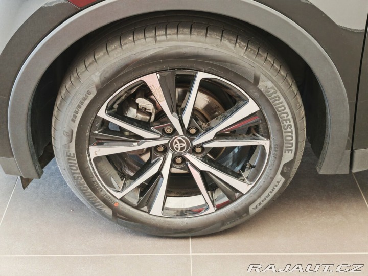 Toyota C-HR 2.0 Hybrid Style 4x2 2024