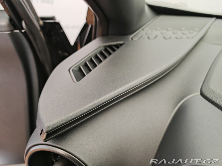 Toyota C-HR 2.0 Hybrid 4x2 Style 2024