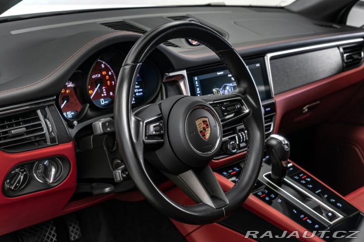 Porsche Macan GTS, vzduch, panorama, CZ 1800