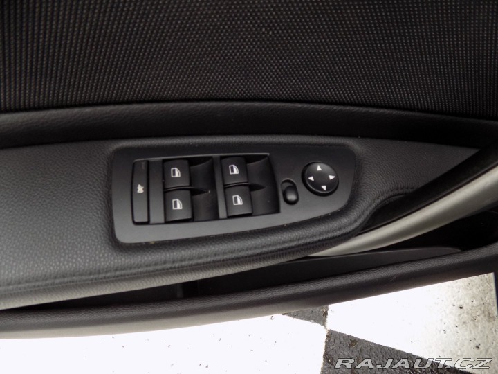 BMW 1 118d/Bi-xenon/AT/ 2007
