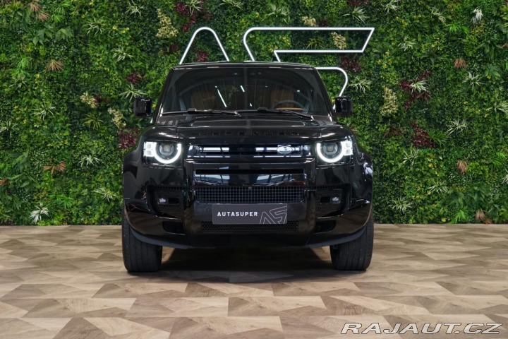 Land Rover Defender 90*V8*P525*HUD*TAŽNÉ*PANO 2022