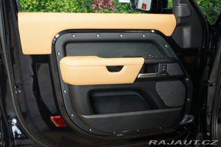 Land Rover Defender 90*V8*P525*HUD*TAŽNÉ*PANO 2022