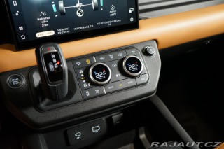 Land Rover Defender 90*V8*P525*HUD*TAŽNÉ*PANO 2022