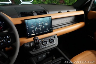 Land Rover Defender 90*V8*P525*HUD*TAŽNÉ*PANO 2022