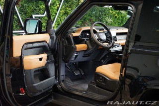 Land Rover Defender 90*V8*P525*HUD*TAŽNÉ*PANO 2022