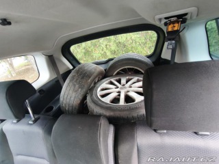 Mazda 5 2005