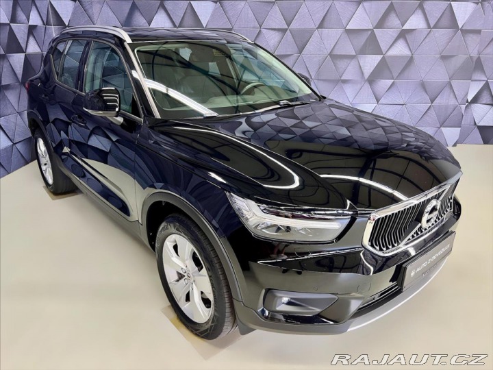 Volvo XC40 T3 120KW A/T MOMENTUM PRO 2020