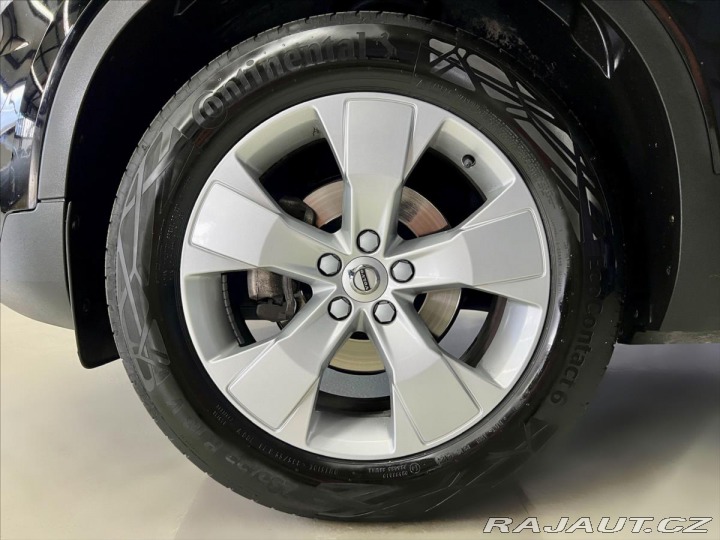 Volvo XC40 T3 120KW A/T MOMENTUM PRO 2020