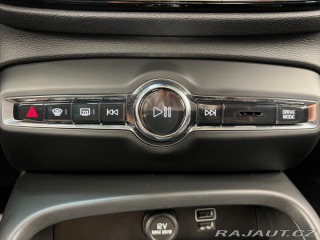 Volvo XC40 T3 120KW A/T MOMENTUM PRO 2020