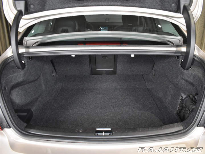Volvo S60 2,0 B4 Core Bezklíč 2024