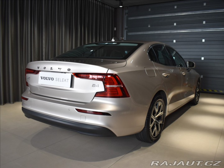Volvo S60 2,0 B4 Core Bezklíč 2024
