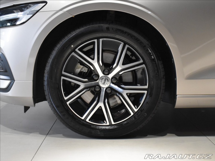 Volvo S60 2,0 B4 Core Bezklíč 2024