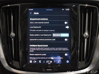 Volvo S60 2,0 B4 Core Bezklíč 2024