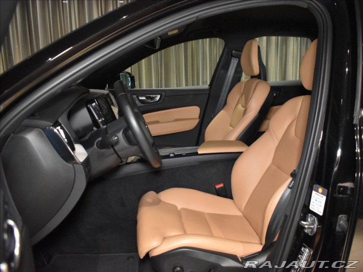 Volvo XC60 2,0 D4 AWD INS BLIS,Bezkl 2017