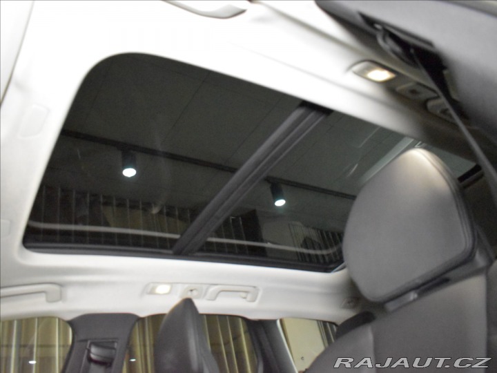 Volvo XC60 2,0 B5 R vzduch,B&W,h 2022