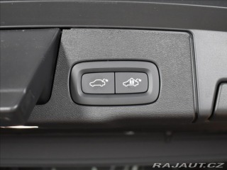 Volvo XC60 2,0 B5 R vzduch,B&W,h 2022