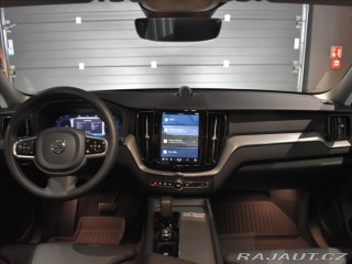 Volvo XC60 2,0 B5 R vzduch,B&W,h 2022
