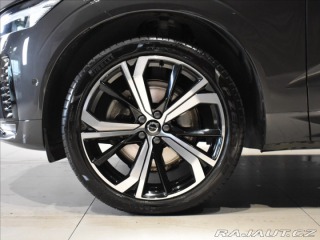 Volvo XC60 2,0 B5 R vzduch,B&W,h 2022