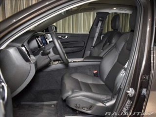 Volvo XC60 2,0 B5 R vzduch,B&W,h 2022