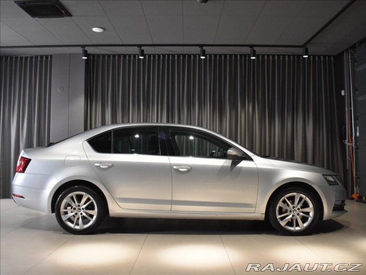 Škoda Octavia 1,6 TDI Style Bezklíč,Tem 2017